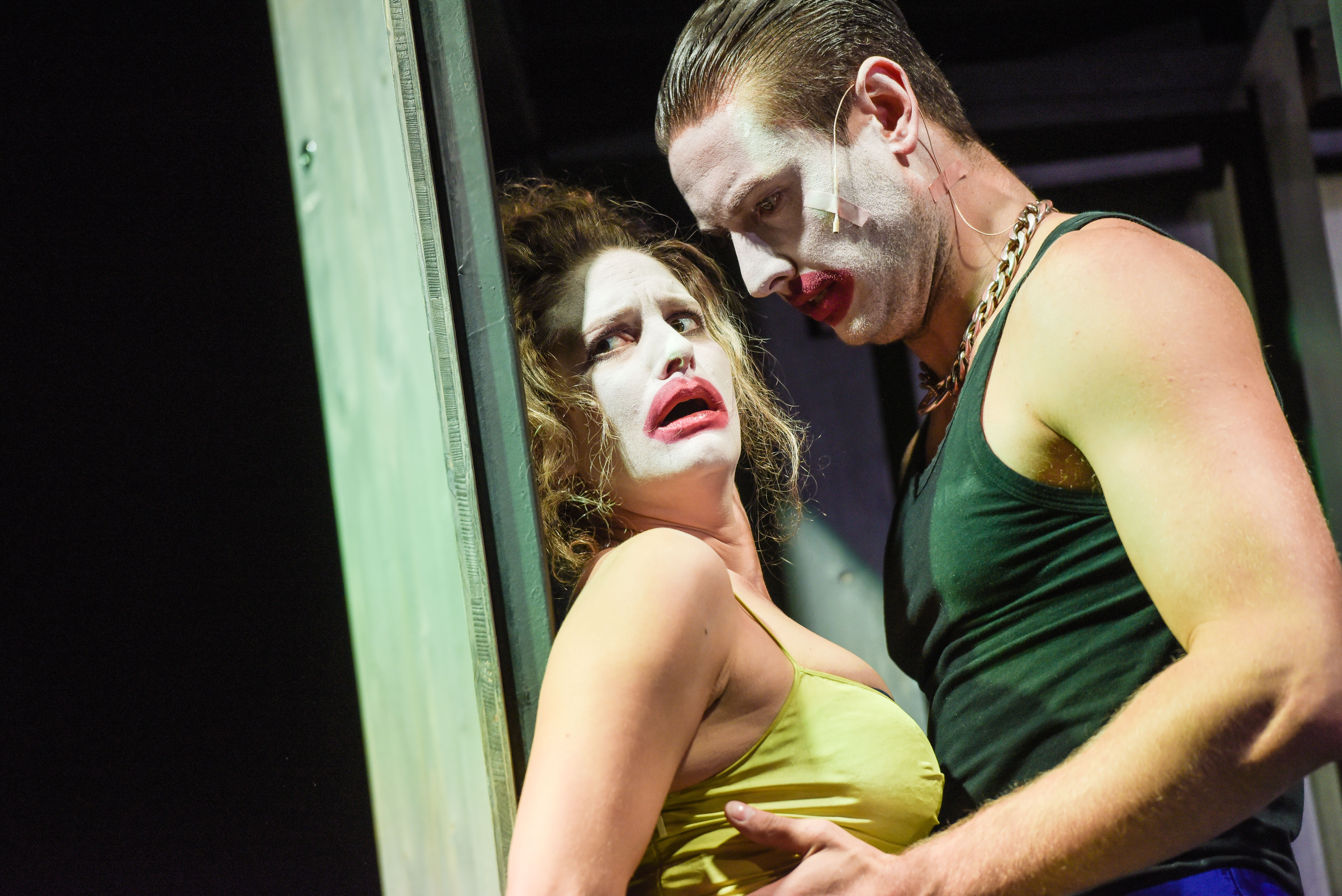 05_Sommernachtstraum-HP2_00941-240_Lea_Wegmann__Lukas_Paul_Mundas_c_Nilz_Boehme