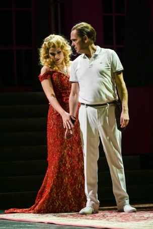 2_Graefin-Mariza-HPK_01040-222_Raffaela_Lintl__Stephen_Chaundy_c_Nilz_Boehme