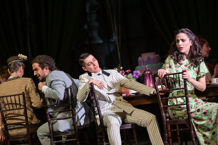 05_Xerxes-HPO_00201-31_Leandro_Marziotte__Emilie_Renard__Mariana_Beridze__c__Nilz_Boehme